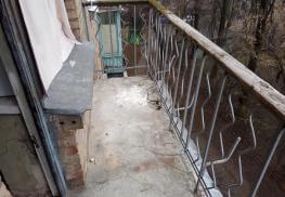 Фото балкона до изготовления выноса