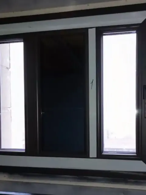 Проведено пароізоляцію монтажного шву