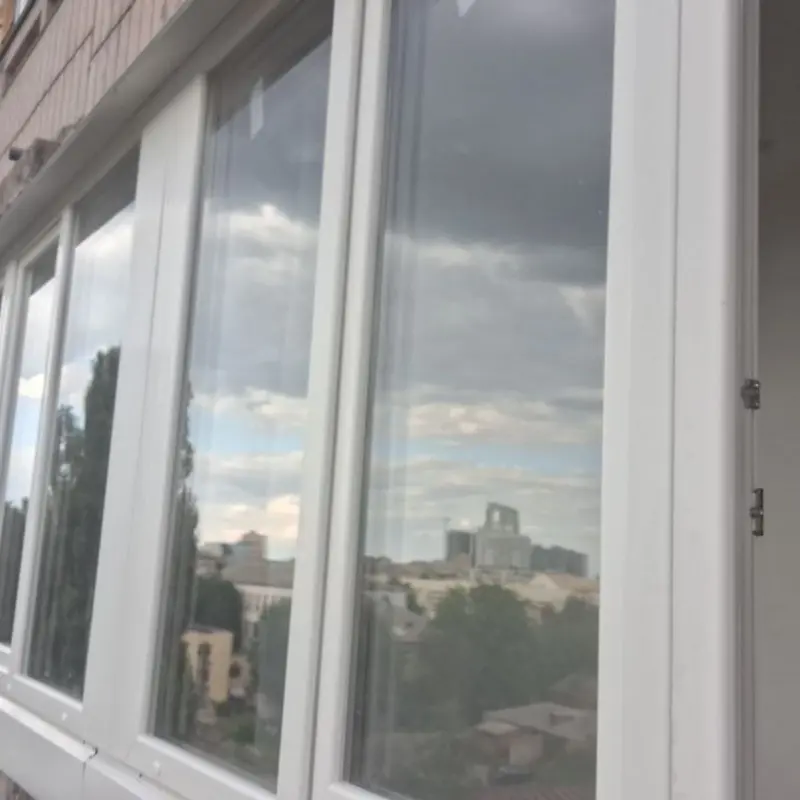 Заміна скління двох лоджій у Києві за програмою єВідновлення