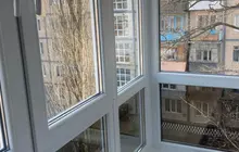 Засклений балкон у хрущівці після ремонту під ключ з утепленням, виносом та вікнами WDS 5S